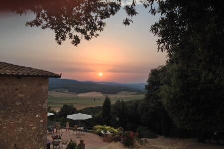 Podere La Castellina Podere Poggiaccio Bagian luar foto